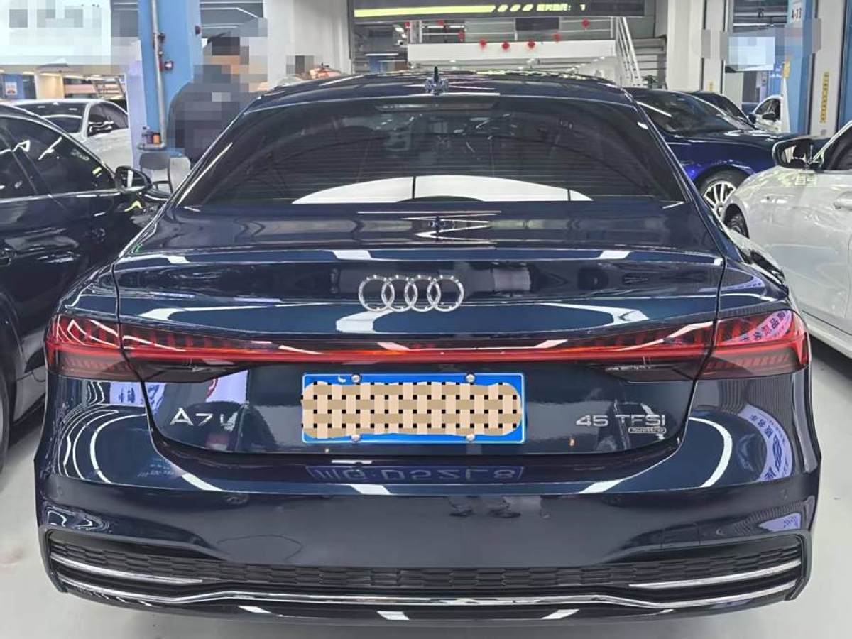 奧迪 奧迪A7L  2024款 45TFSI S-line 筑夢(mèng)型 流晶套裝圖片