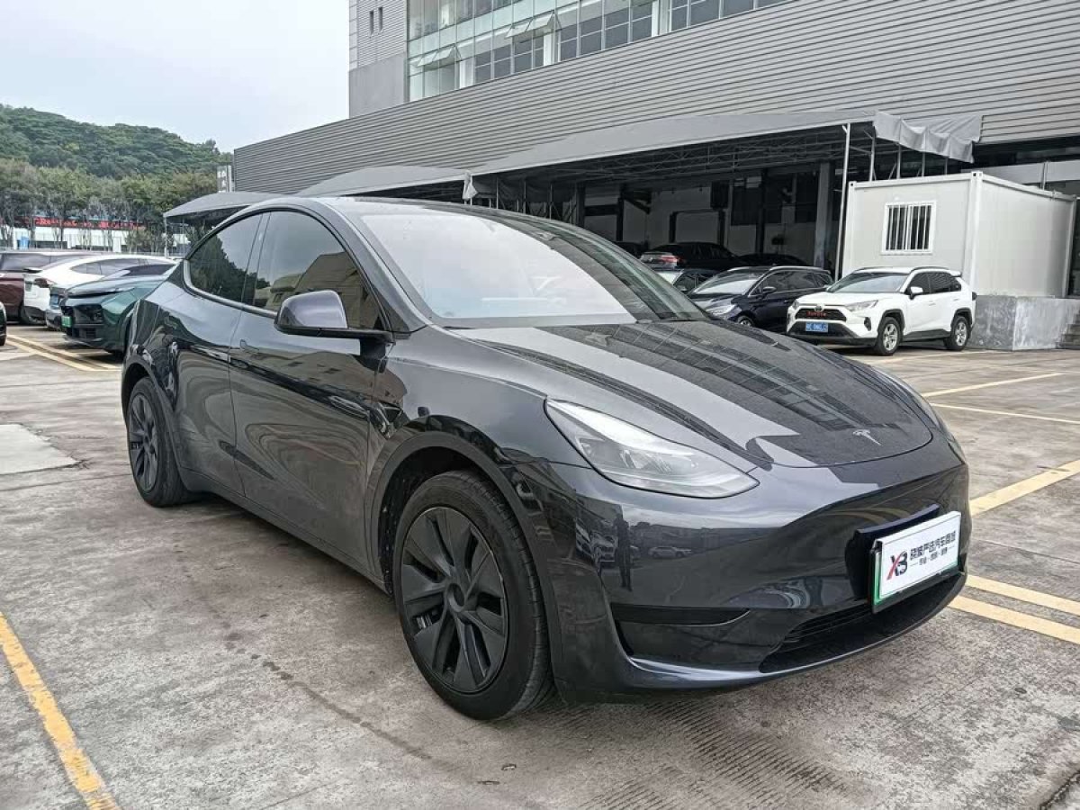 特斯拉 Model Y  2024款 后輪驅(qū)動(dòng)版圖片