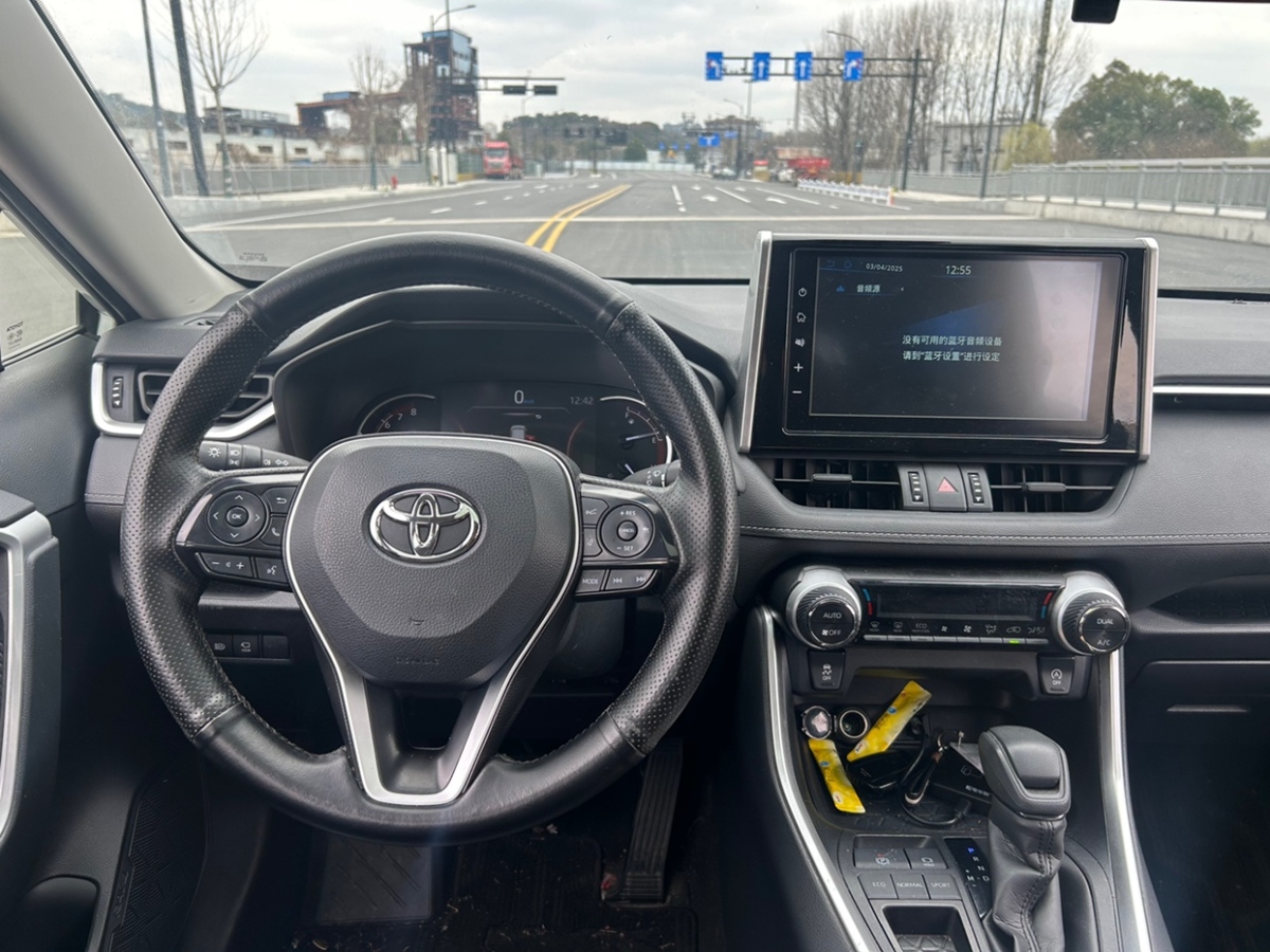 2021年02月豐田 RAV4榮放  2020款 2.0L CVT兩驅(qū)風(fēng)尚版