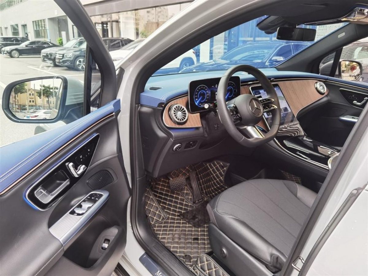 奔驰 奔驰EQE SUV  2023款 350 4MATIC 先锋版图片