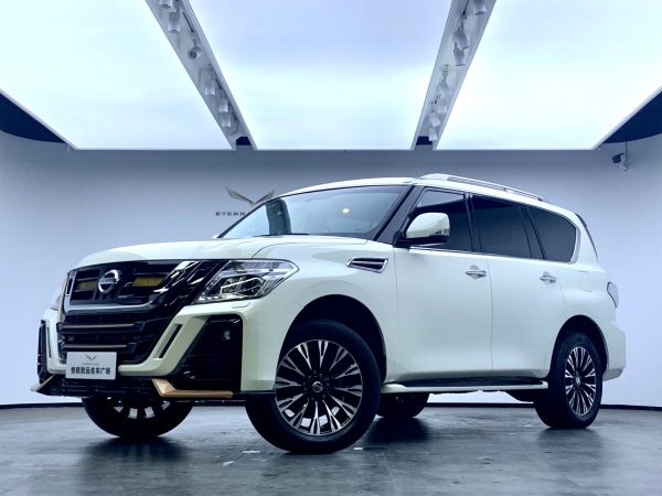 日产 途乐 2019款 Y62 4.0L XE(中东)