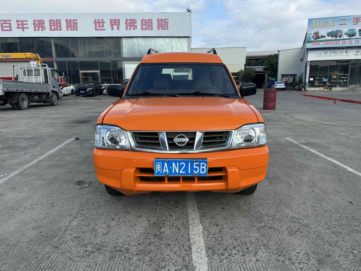 日產(chǎn) ZN廂式車(chē)  2013款 2.4L兩驅(qū)標(biāo)準(zhǔn)型5座圖片