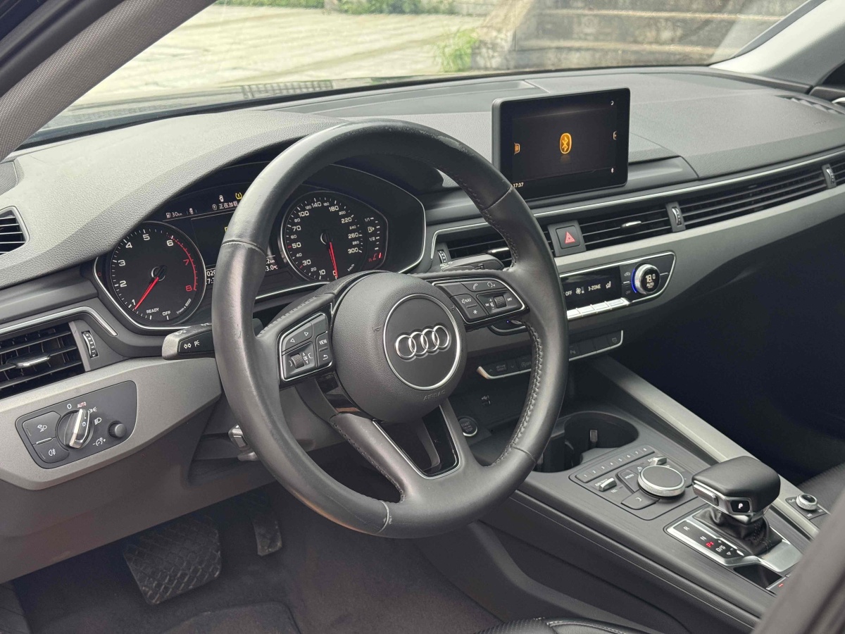 奧迪 奧迪A4L  2019款 40 TFSI 進(jìn)取型 國(guó)V圖片