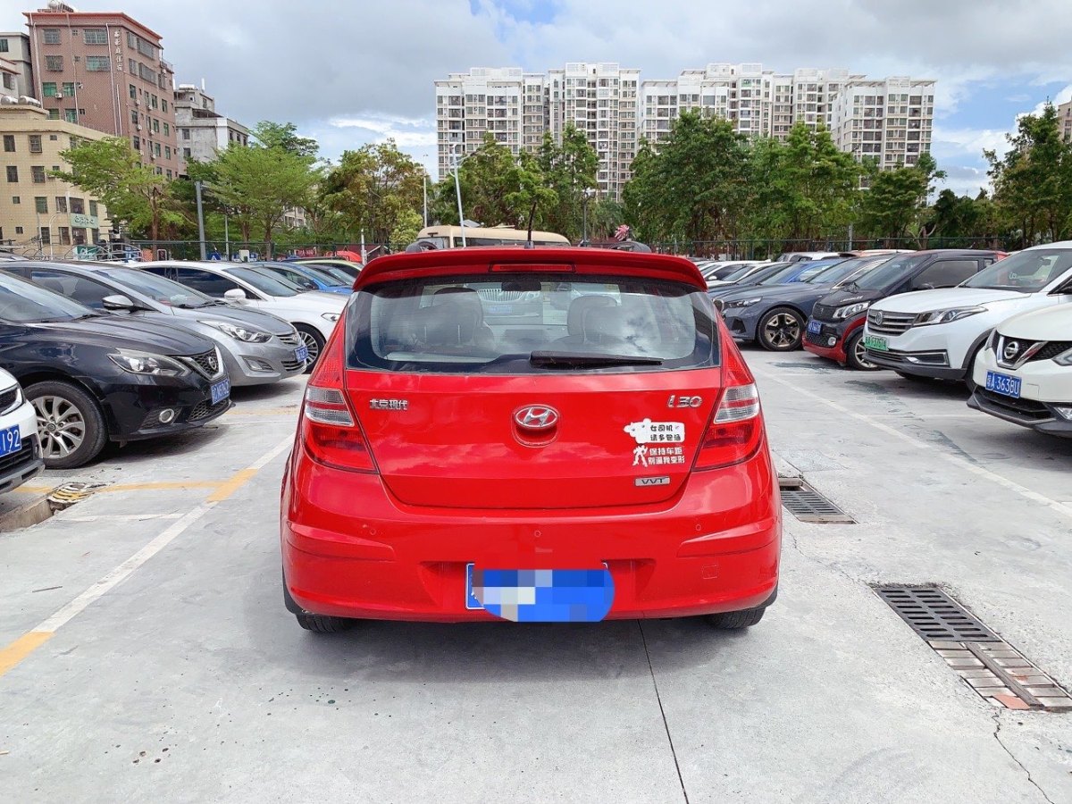 現(xiàn)代 i30  2009款 1.6L 自動(dòng)舒享型圖片