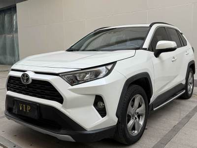 2020年3月 豐田 RAV4榮放 2.0L CVT四驅(qū)風(fēng)尚版圖片