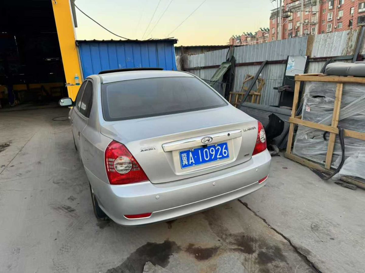 現(xiàn)代 伊蘭特  2007款 1.6L 自動舒適型圖片