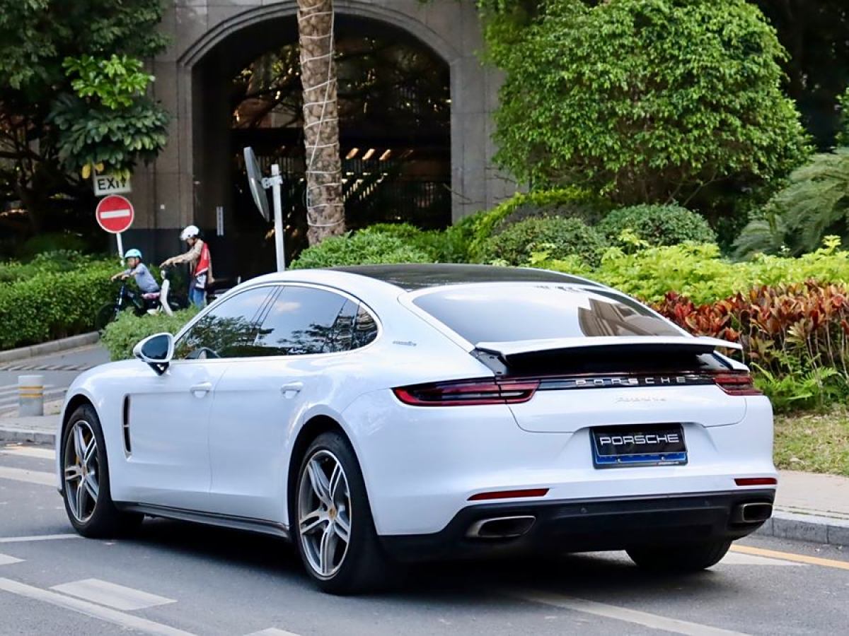 2018年9月保時(shí)捷 Panamera  2017款 Panamera 4 行政加長(zhǎng)版 3.0T