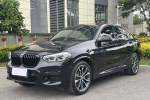 寶馬X4 寶馬 xDrive 30i M運(yùn)動曜夜套裝