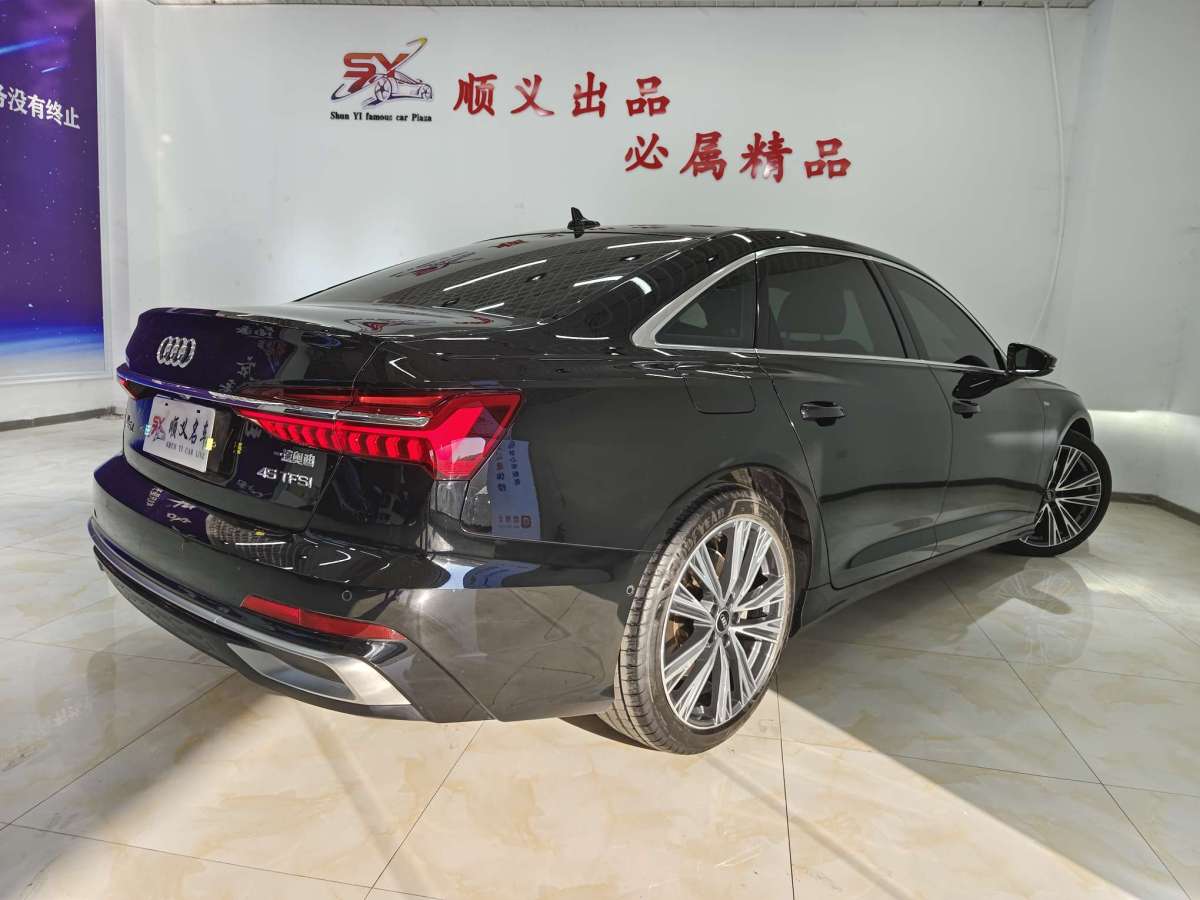 奧迪 奧迪A6L  2023款 45 TFSI 臻選動感型圖片