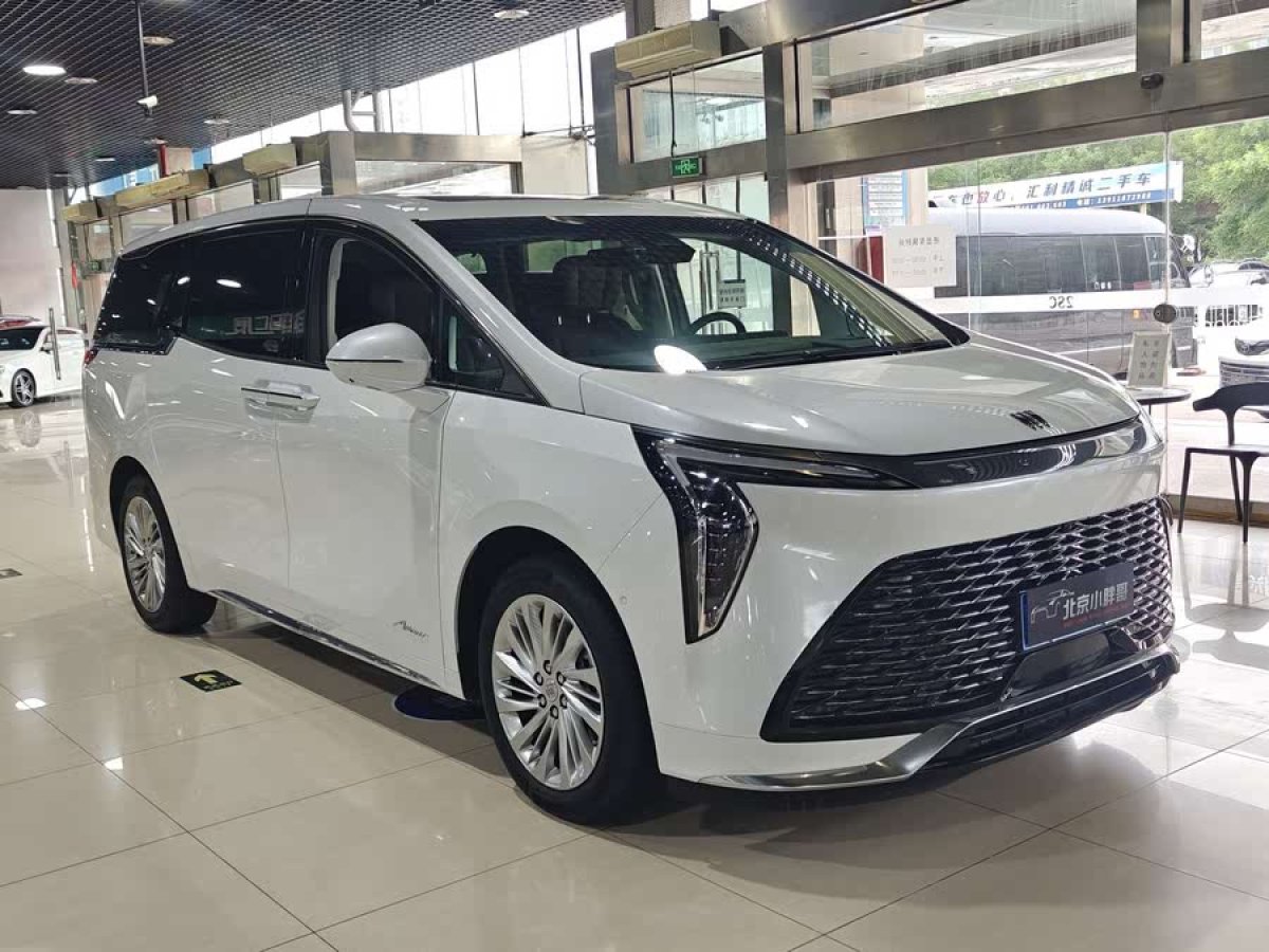 別克 世紀(jì)  2023款 2.0T 六座蘊(yùn)世版圖片