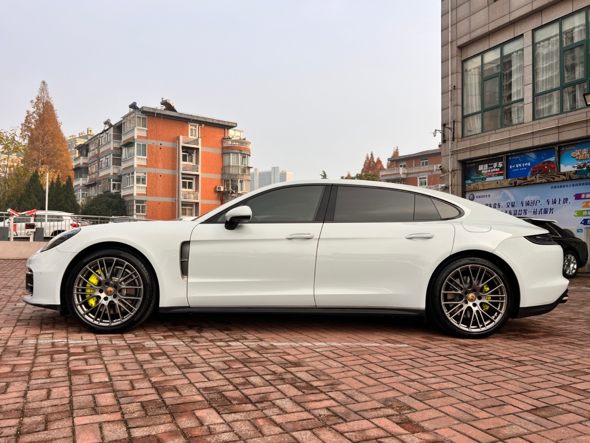 保時(shí)捷 Panamera新能源  2023款 Panamera 4 E-Hybrid 行政加長(zhǎng)鉑金版 2.9T圖片