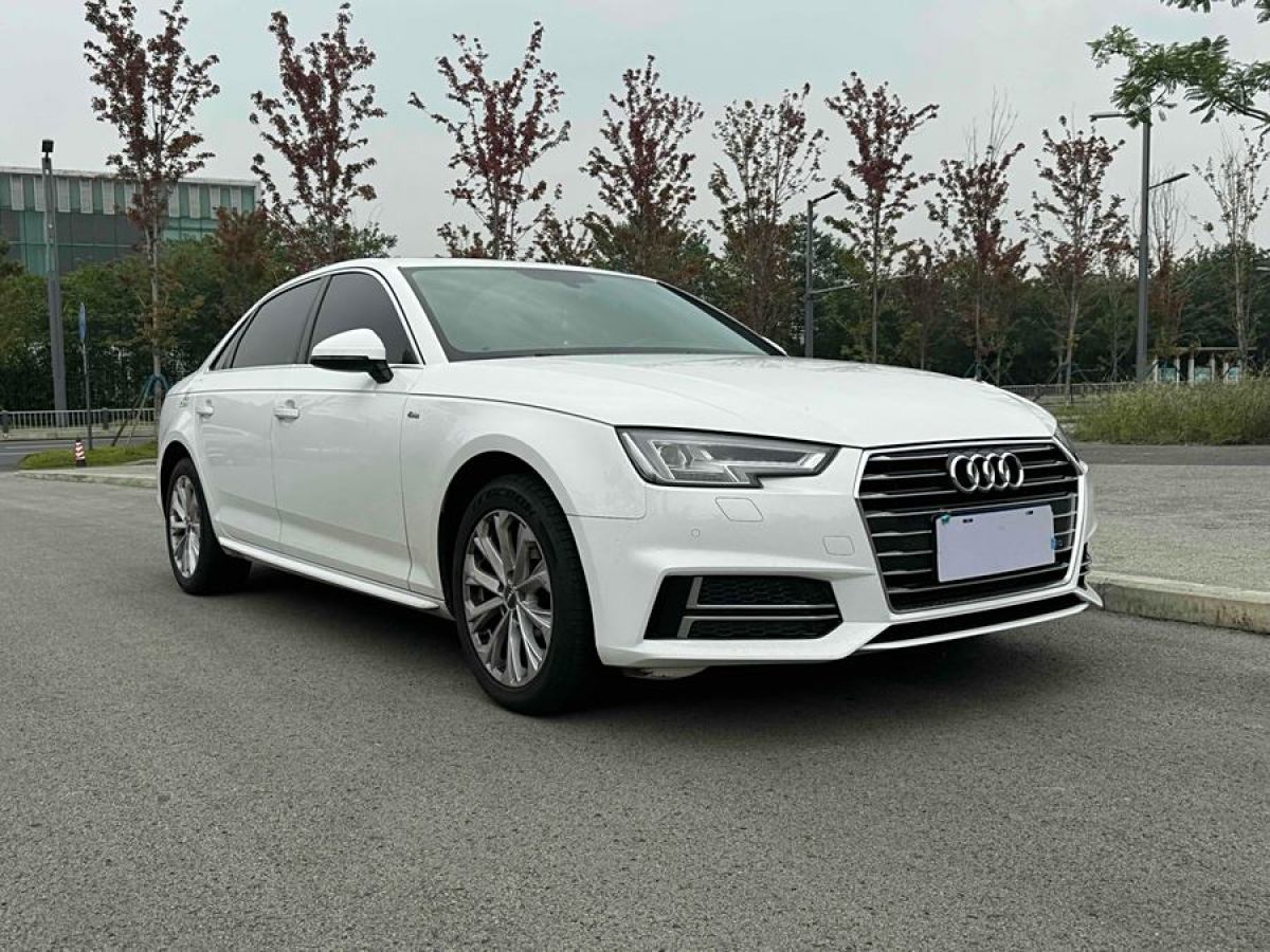 奧迪 奧迪A4L  2019款 40 TFSI 進(jìn)取型 國(guó)VI圖片