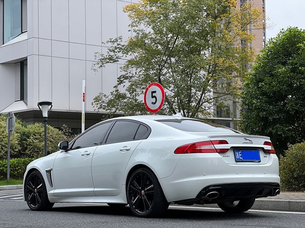 捷豹 XF  2014款 XF 3.0 SC Sport Club限量版圖片