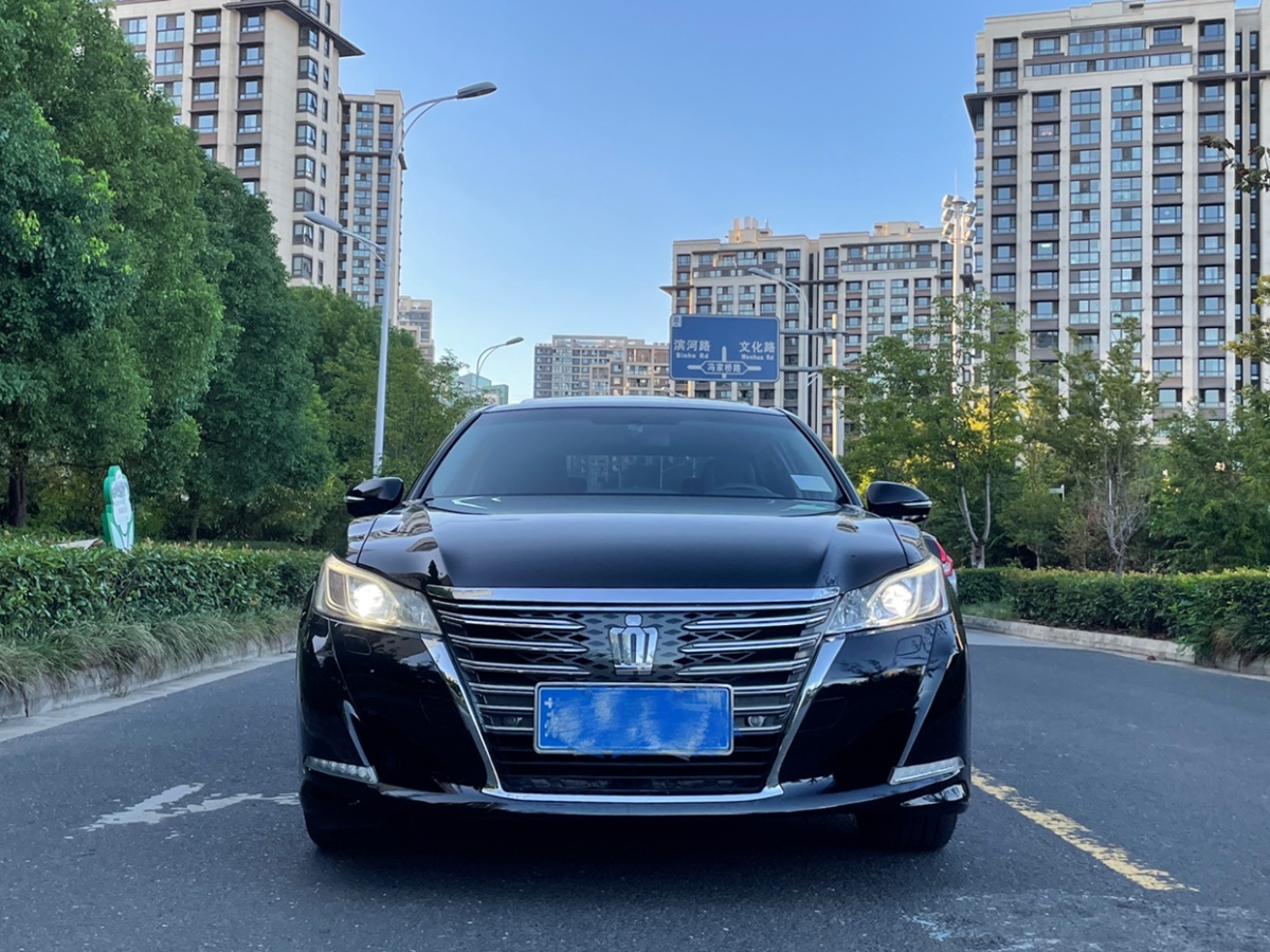 丰田 皇冠  2015款 2.5L 智享版图片