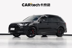 奥迪Q7 奥迪 55 TFSI quattro S line运动型