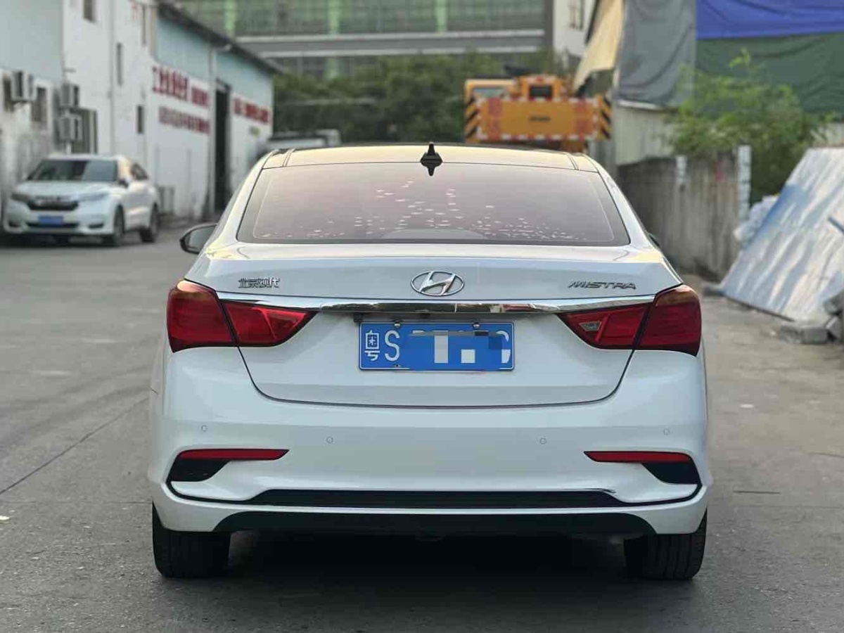 2017年12月現(xiàn)代 名圖  2017款 1.8L 自動智能型GLS 國VI