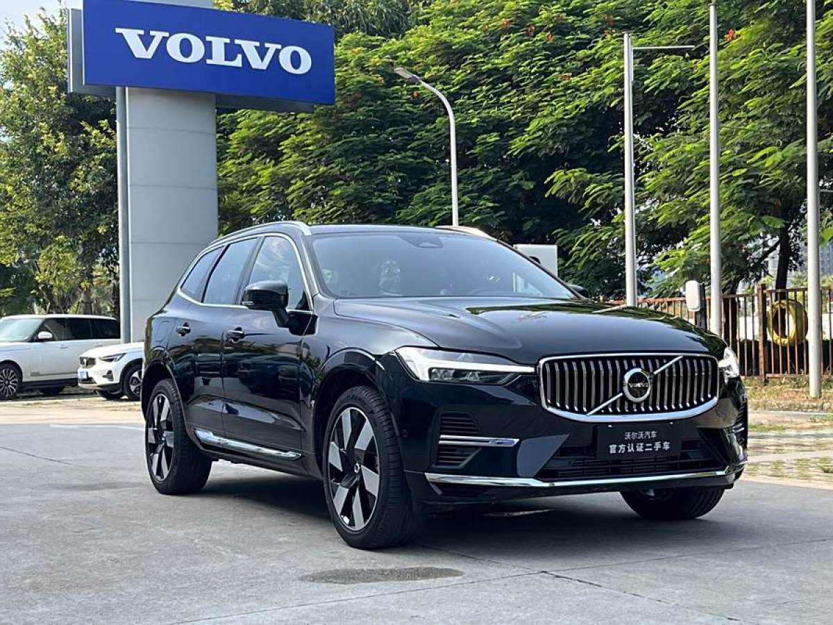 2023年11月沃爾沃 XC60新能源  2024款 T8 插電混動 長續(xù)航四驅(qū)智雅豪華版