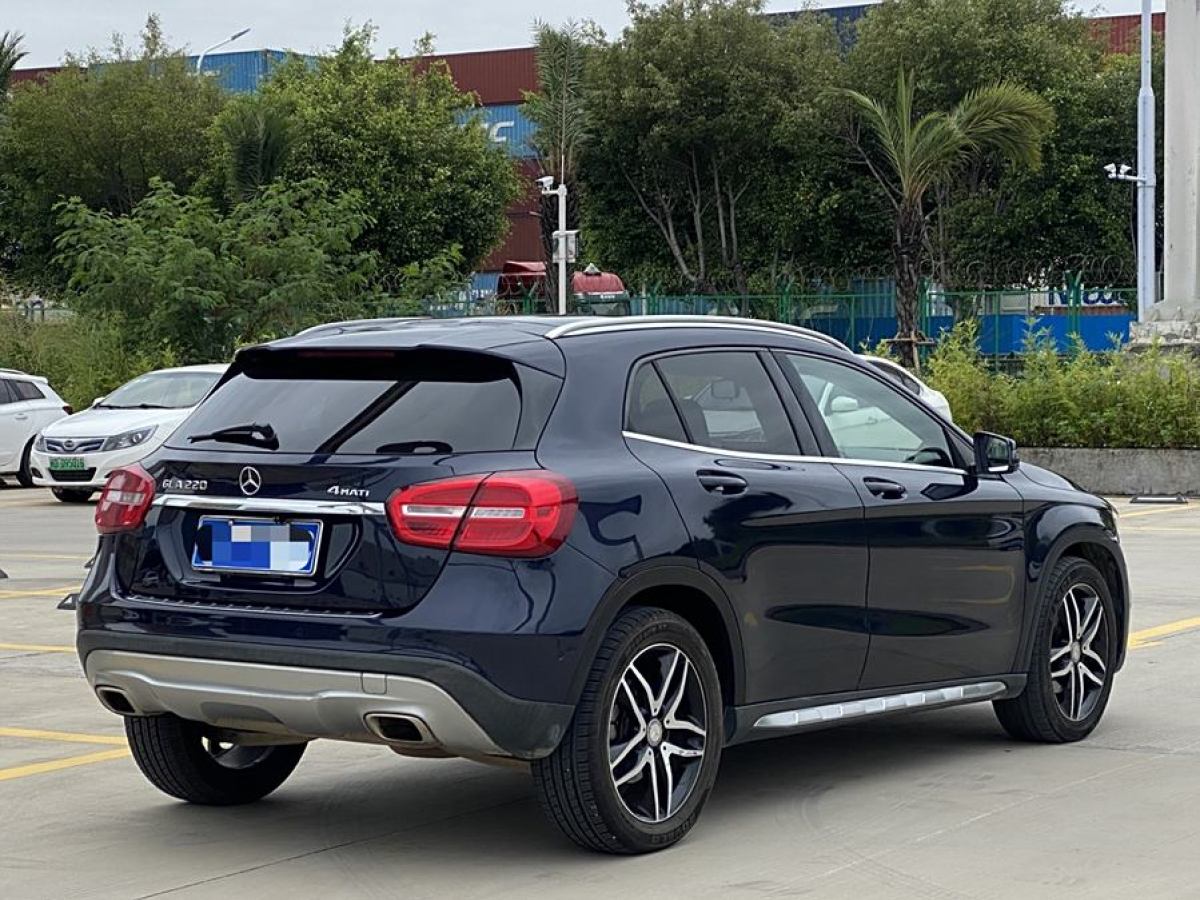 奔馳 奔馳GLA  2015款 GLA 220 4MATIC 時尚型圖片