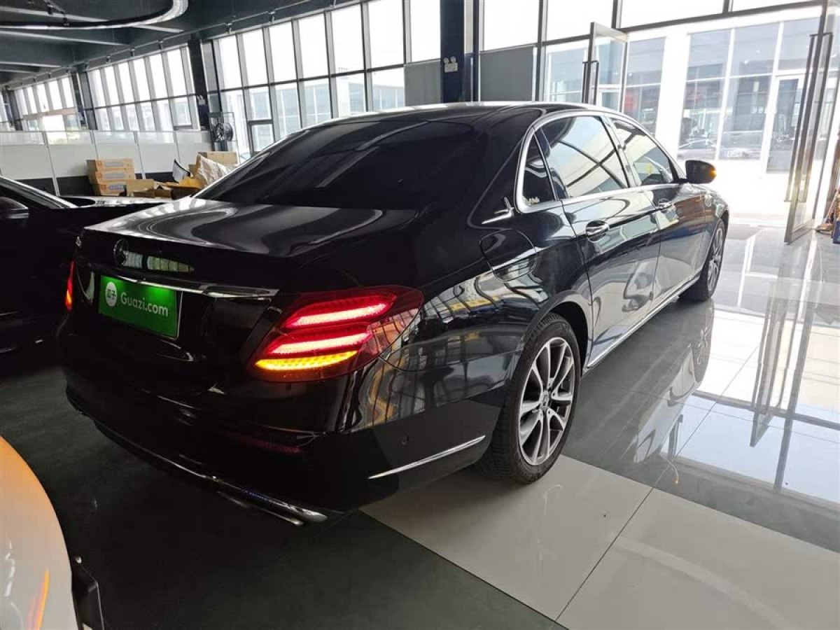 奔馳 奔馳E級(jí)  2022款 改款 E 260 L圖片