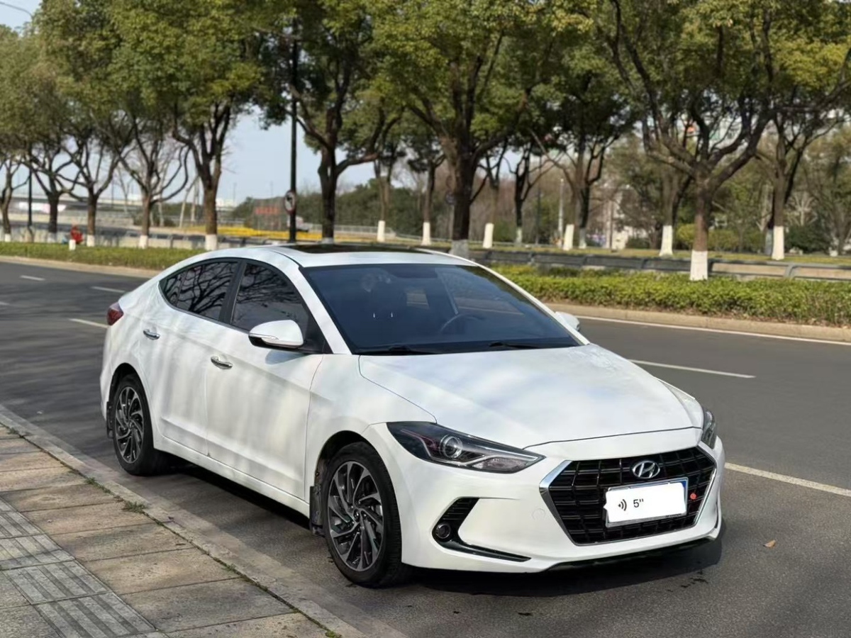 現(xiàn)代 領(lǐng)動  2019款 1.5L CVT智炫?豪華型圖片