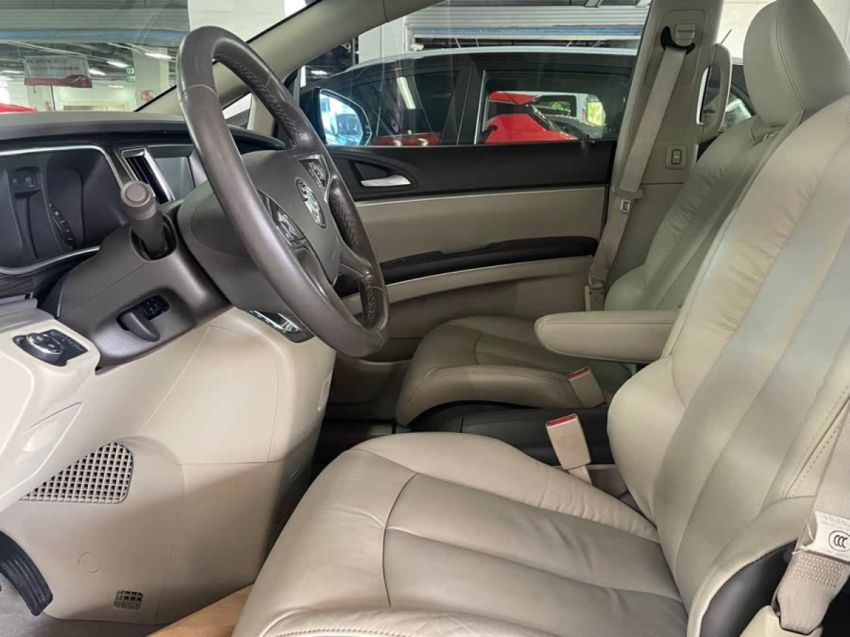 別克 GL8  2013款 3.0L GT豪華商務(wù)豪雅版圖片