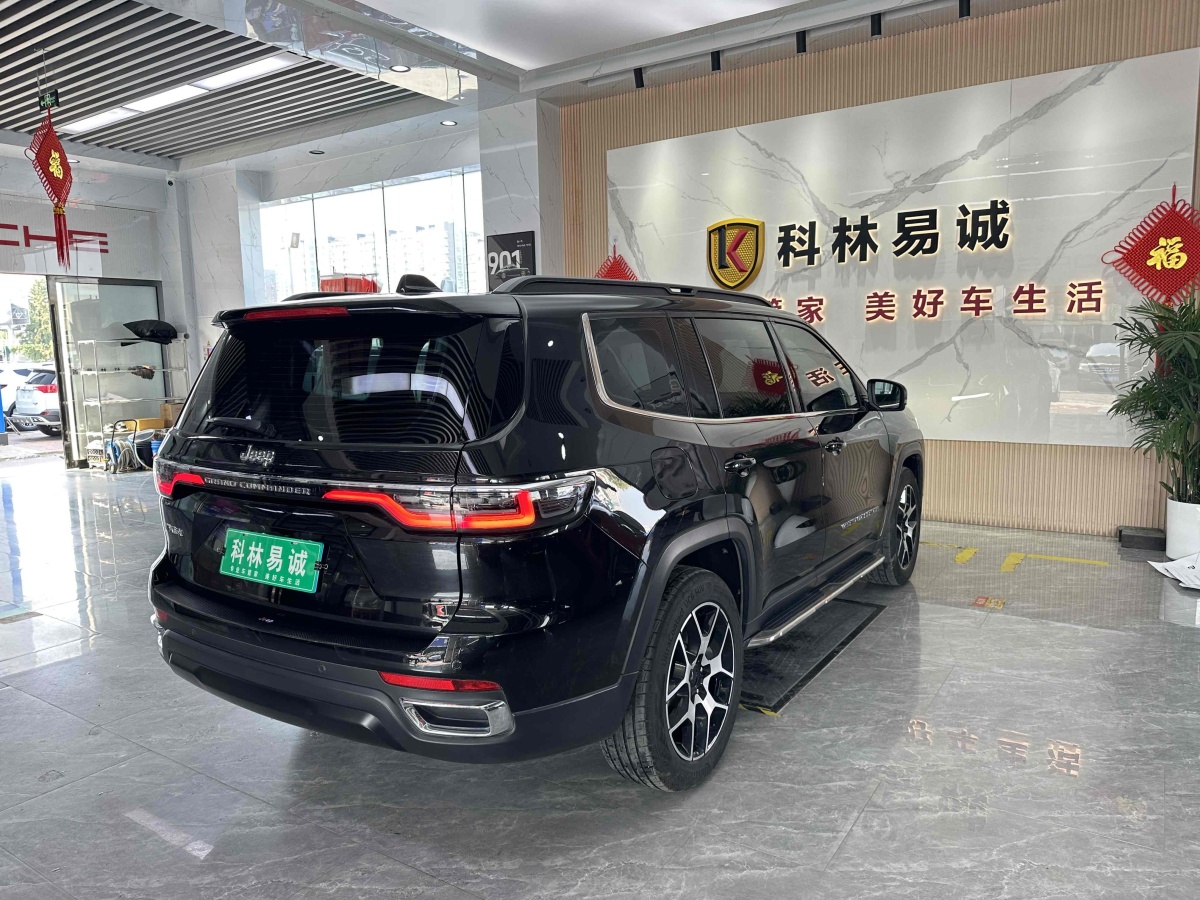 Jeep 大指揮官  2022款 2.0T 兩驅(qū)精英版圖片