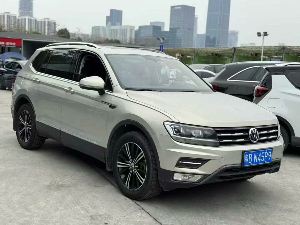 大眾 途觀L  2020款 330TSI 自動(dòng)兩驅(qū)全景舒適版 國(guó)VI圖片