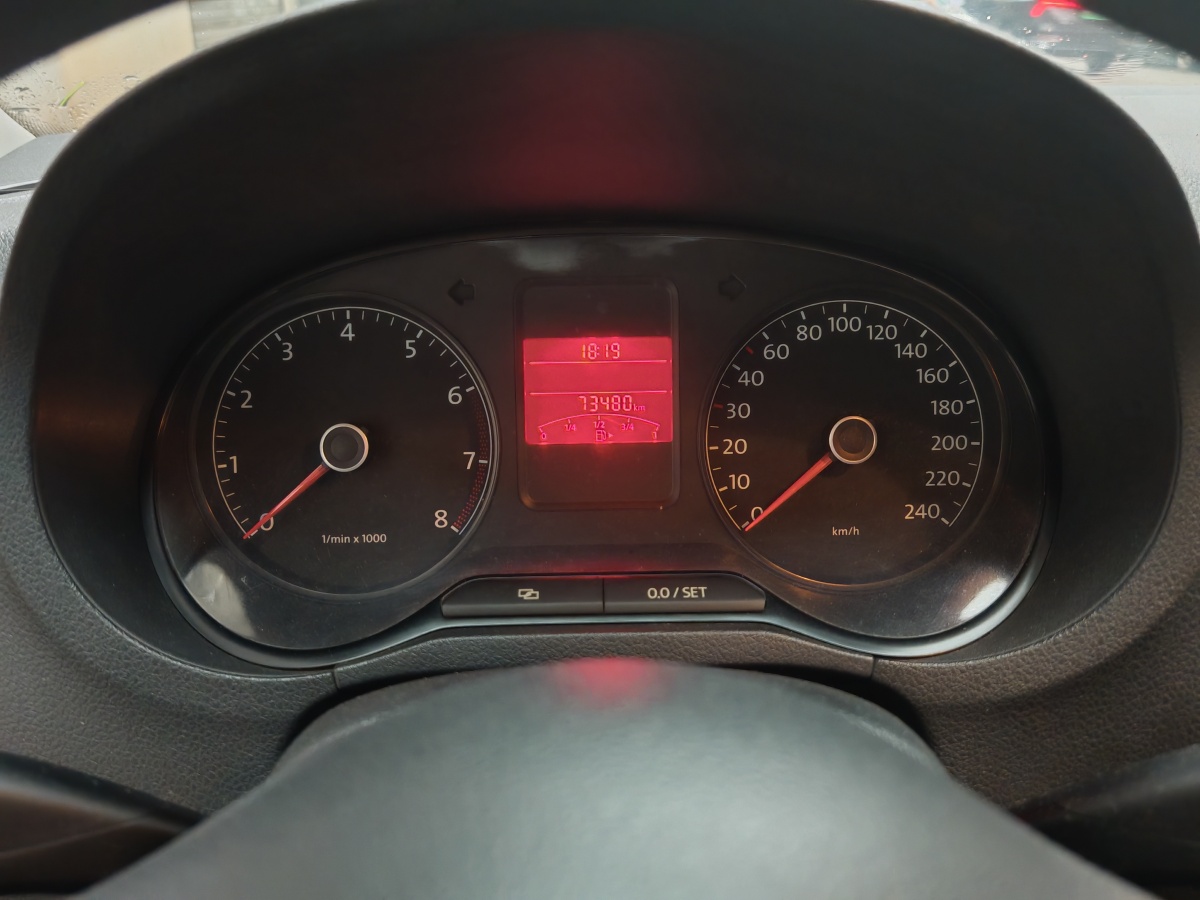 大眾 Polo  2011款 1.6L 自動致尚版圖片