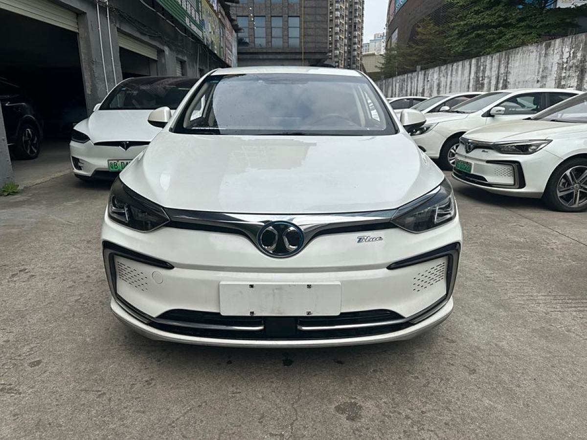 2021年10月北汽新能源 EU5  2019款 R500 智風版