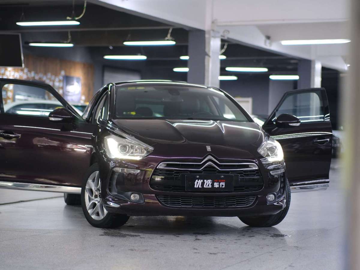 2014年11月DS DS 5  2014款 1.6T 雅致版THP160