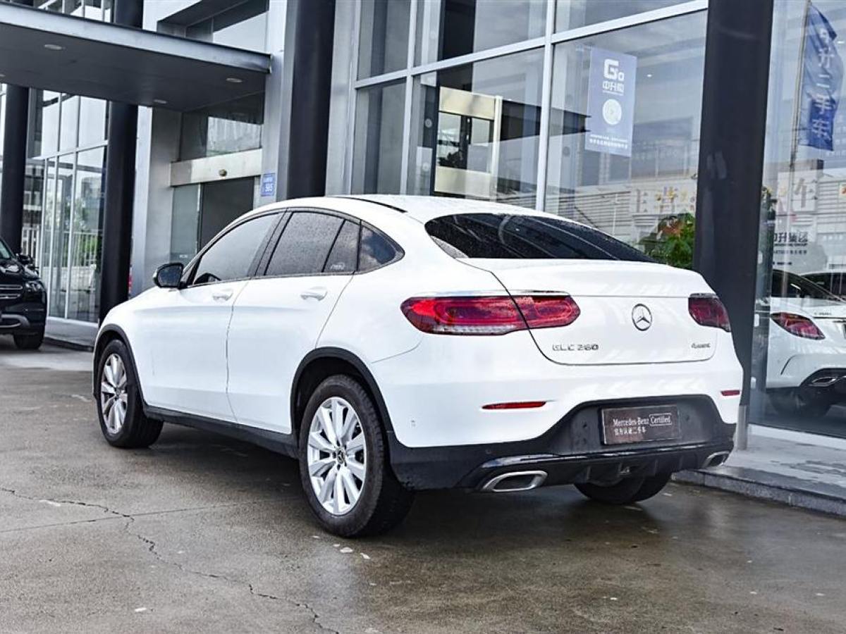 奔馳 奔馳GLC  2021款 GLC 260 4MATIC 轎跑SUV圖片