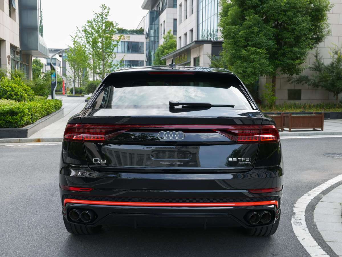 奧迪 奧迪Q8  2022款 55 TFSI 豪華動感型圖片