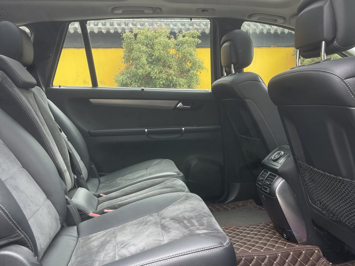 2016年11月奔驰 奔驰R级  2014款 R 320 4MATIC 商务型