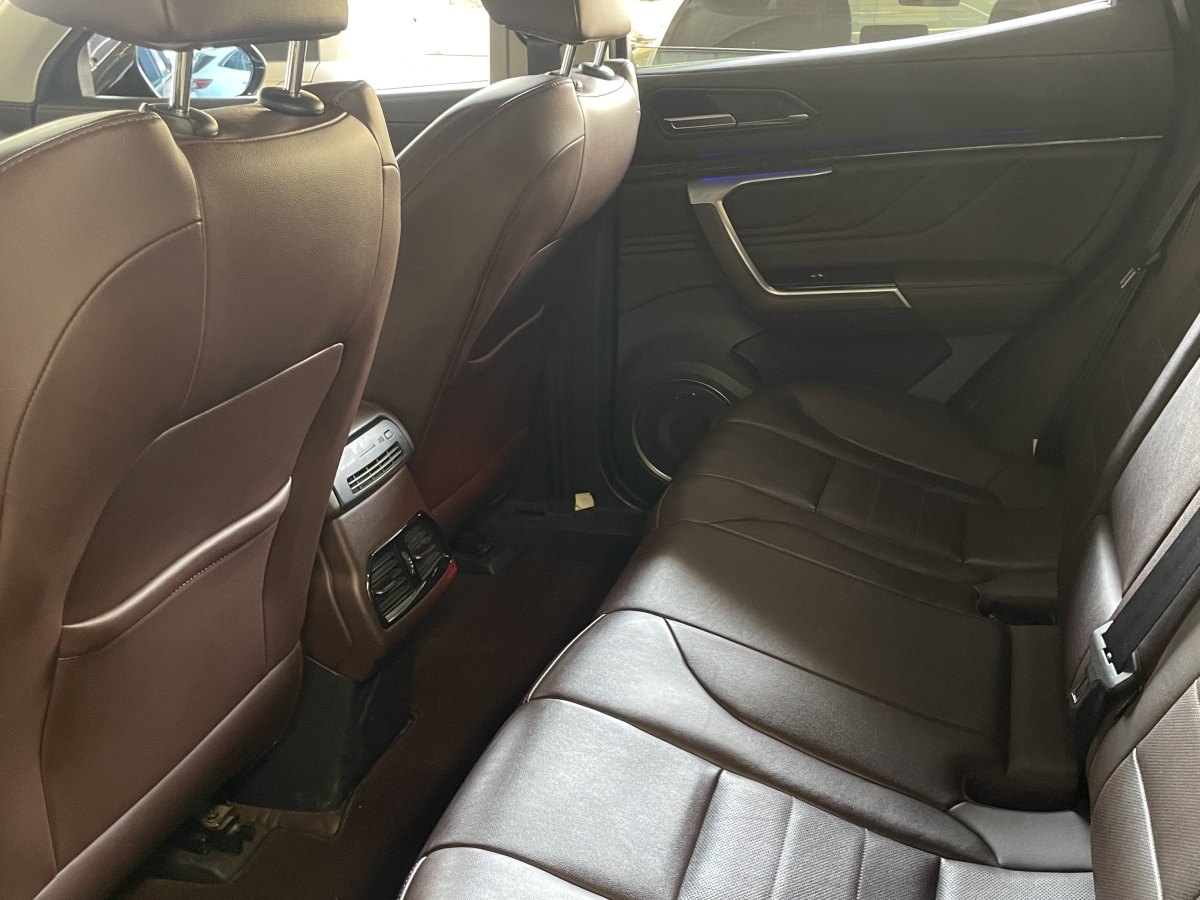 WEY VV5  2017款 2.0T 旗艦型圖片