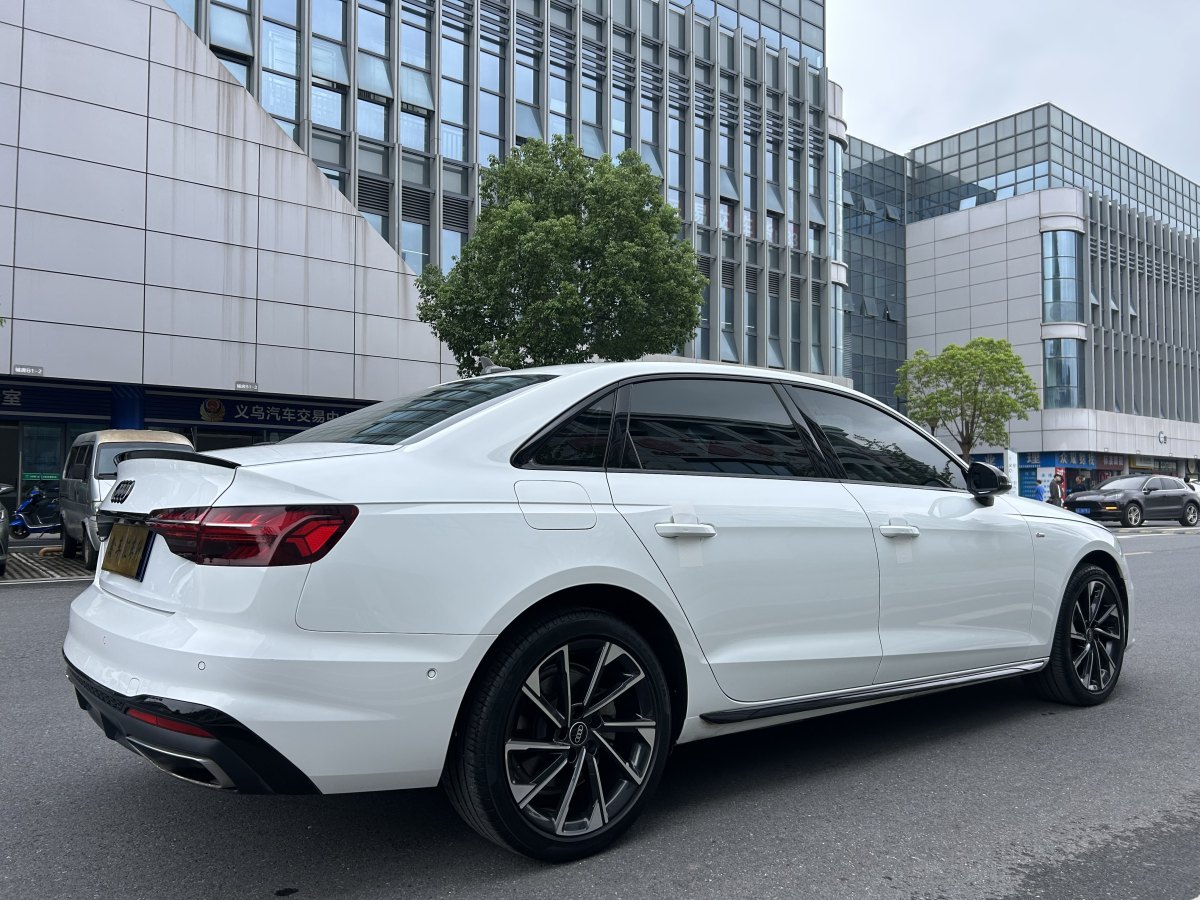 奧迪 奧迪A4L  2022款 40 TFSI 豪華致雅型圖片