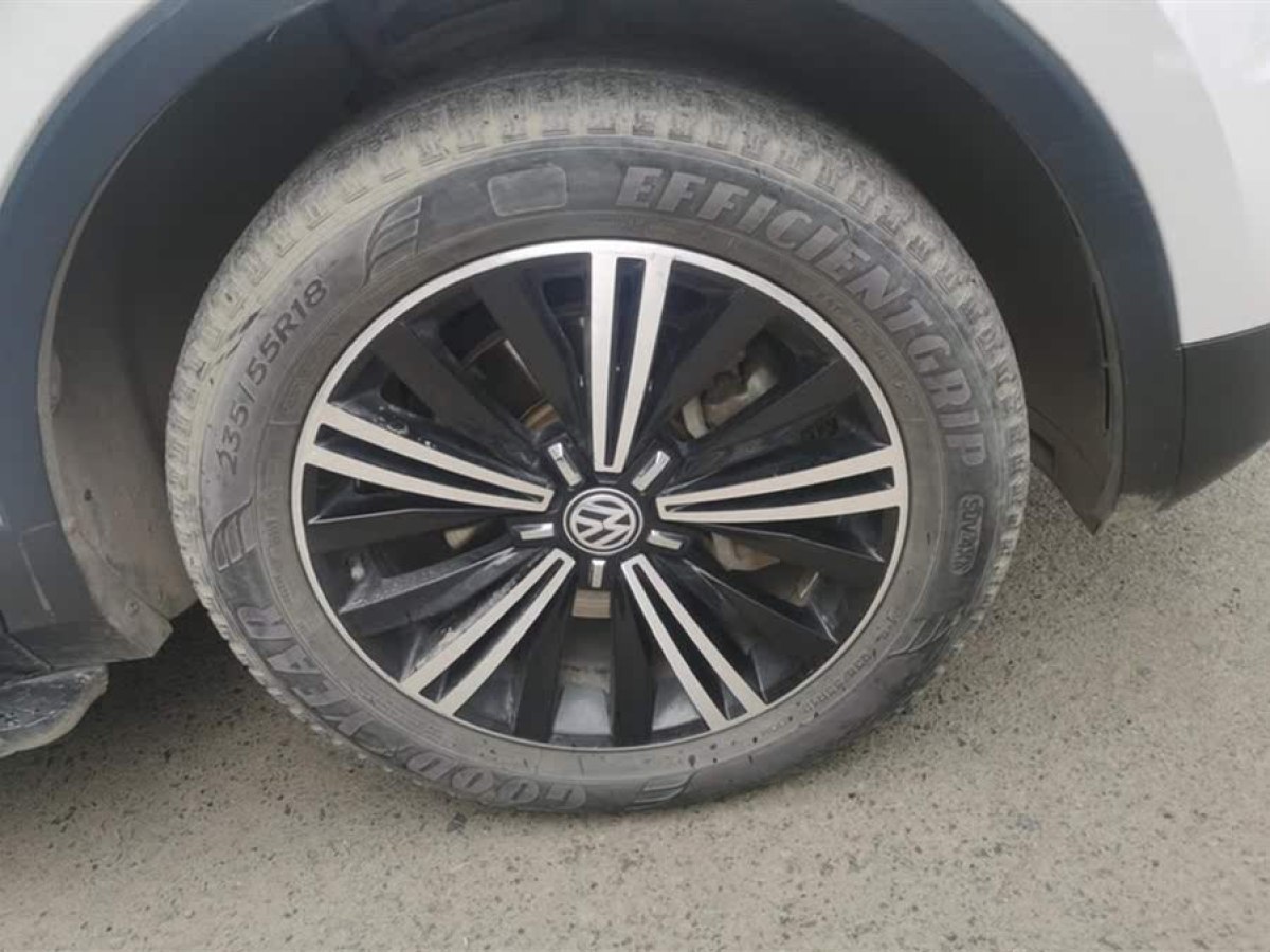 大眾 途觀L  2017款 380TSI 自動四驅豪華版圖片