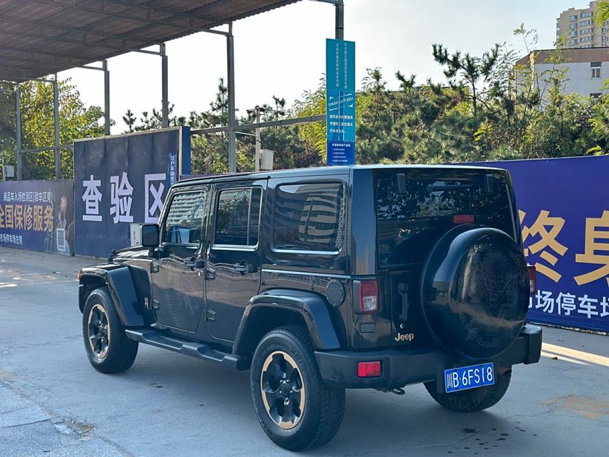 Jeep 牧馬人  2014款 3.6L 龍騰典藏版圖片