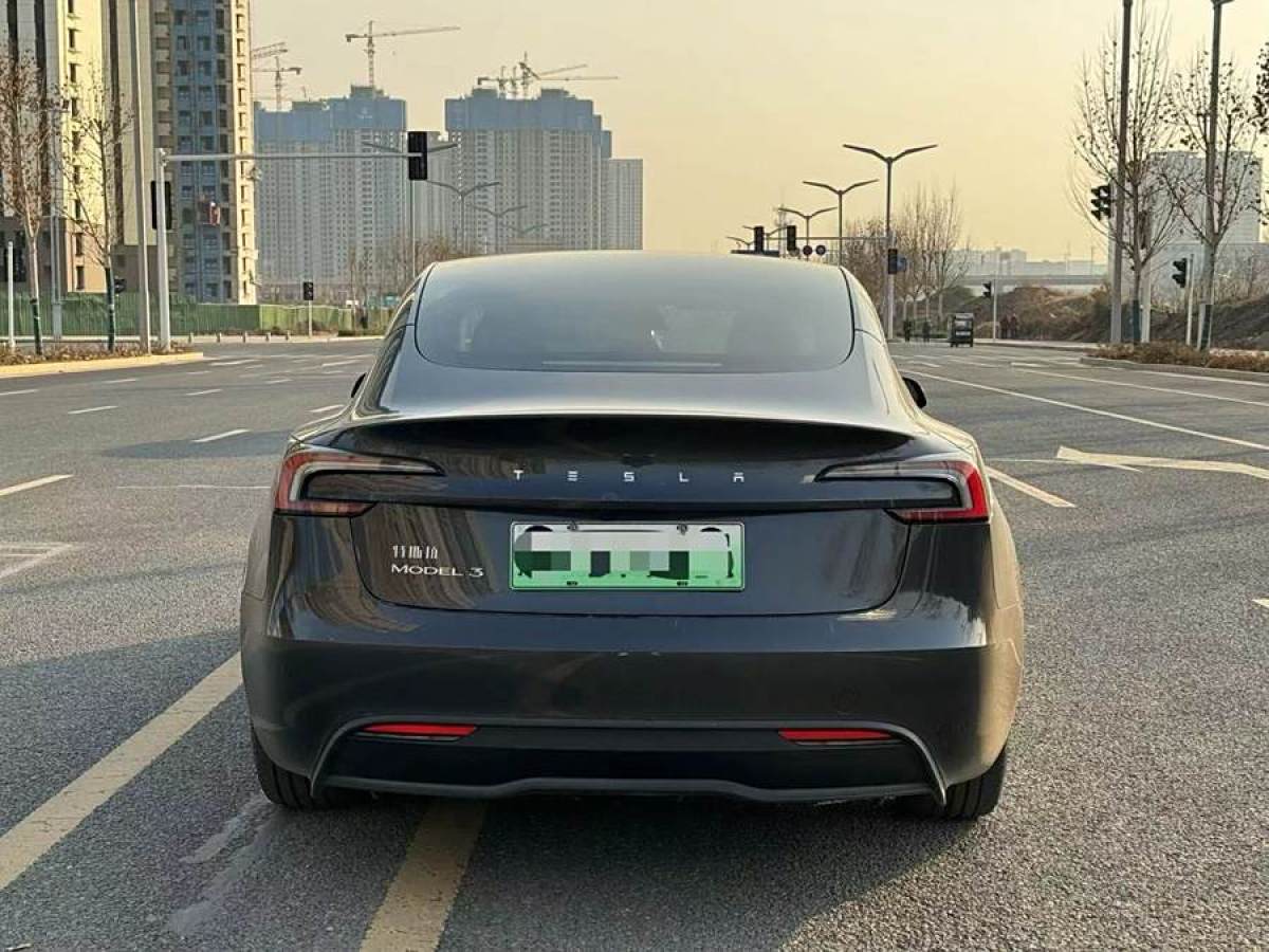 特斯拉 Model Y  2023款 后輪驅(qū)動(dòng)版圖片