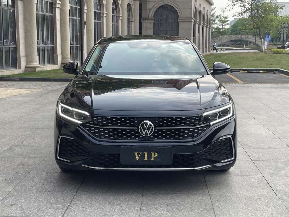 大眾 帕薩特  2022款 330TSI 星空尊貴版圖片