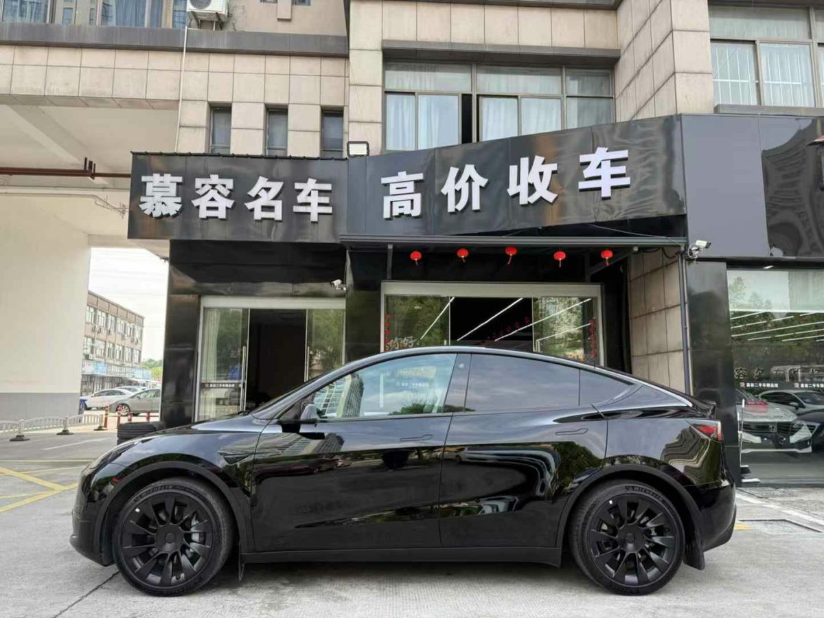 特斯拉 Model S  2023款 三電機(jī)全輪驅(qū)動 Plaid版圖片