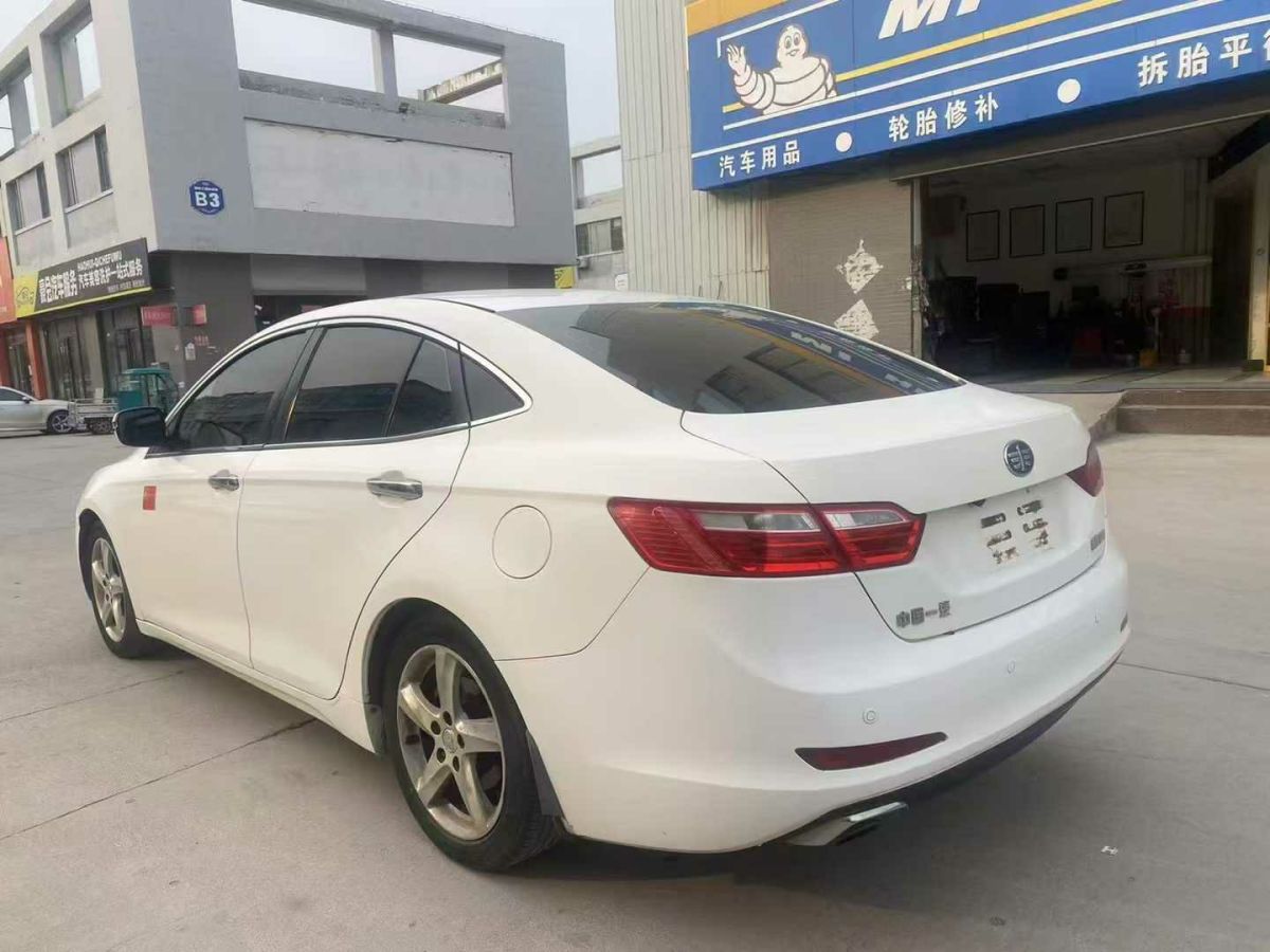 奔騰 B70  2015款 1.8T 自動(dòng)精英型圖片