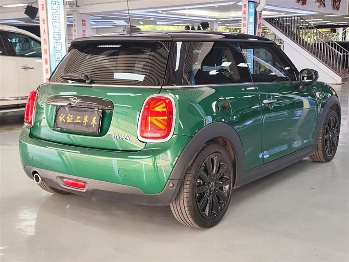 MINI MINI  2021款 1.5T COOPER 藝術(shù)家圖片