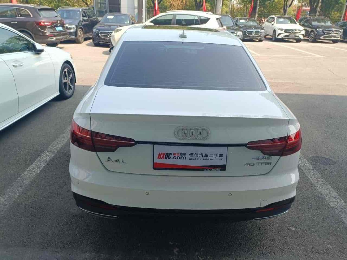 奧迪 奧迪A4L  2022款 40 TFSI 豪華動(dòng)感型圖片