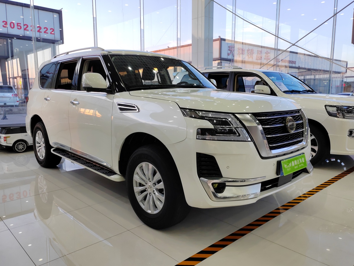 日產(chǎn) 途樂(lè)  2018款 4.0L 領(lǐng)英型圖片