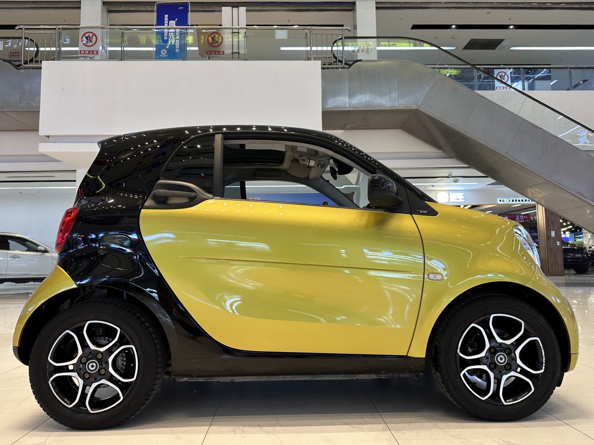 smart fortwo  2016款 0.9T 66千瓦硬頂先鋒版圖片