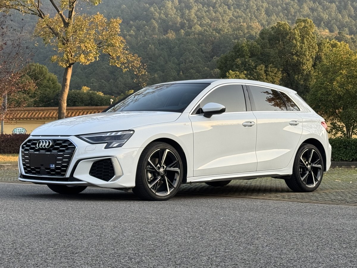 奧迪 奧迪A3  2022款 Sportback 35 TFSI 時(shí)尚運(yùn)動(dòng)型圖片