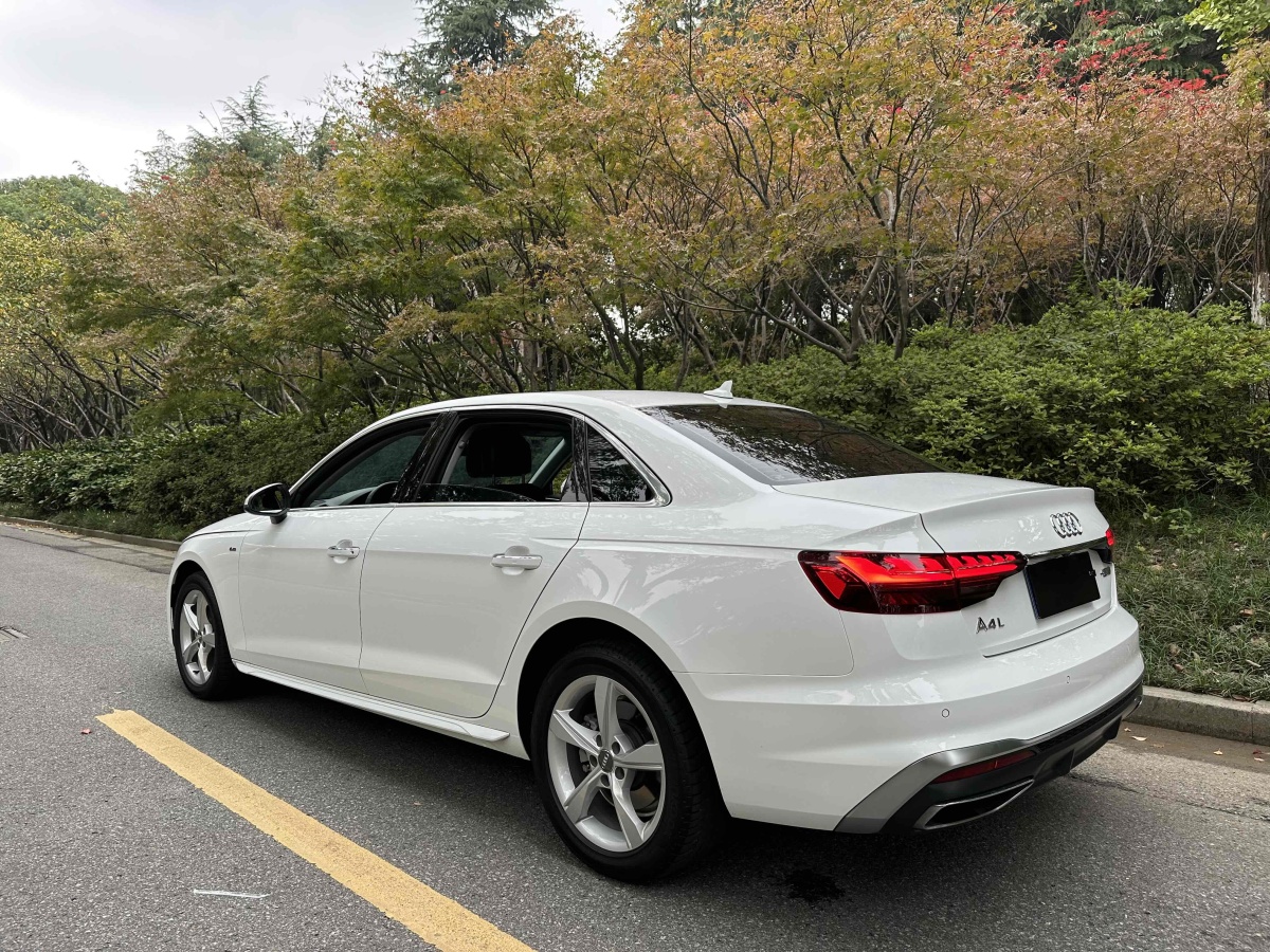 奧迪 奧迪A4L  2020款 35 TFSI 時(shí)尚動(dòng)感型圖片