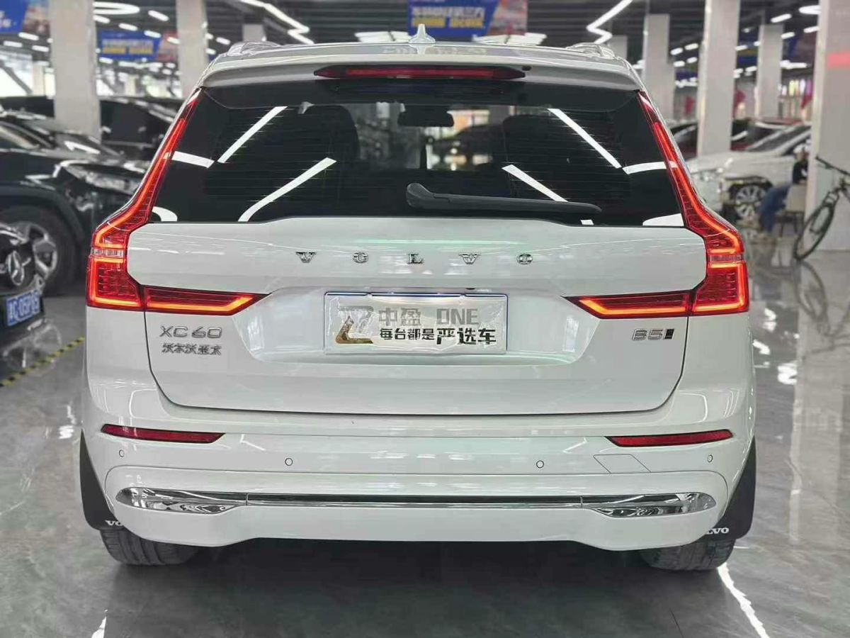 沃爾沃 XC60  2023款 B4 智行豪華版圖片