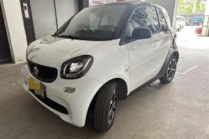 fortwo smart 1.0L 52千瓦硬頂靈動(dòng)版