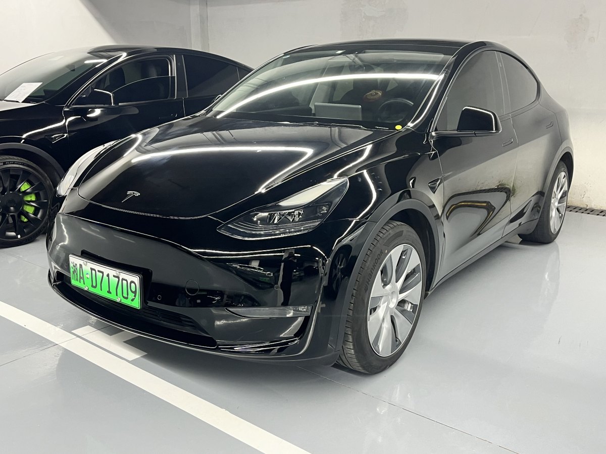 2021年12月特斯拉 Model 3  2021款 改款 標(biāo)準續(xù)航后驅(qū)升級版